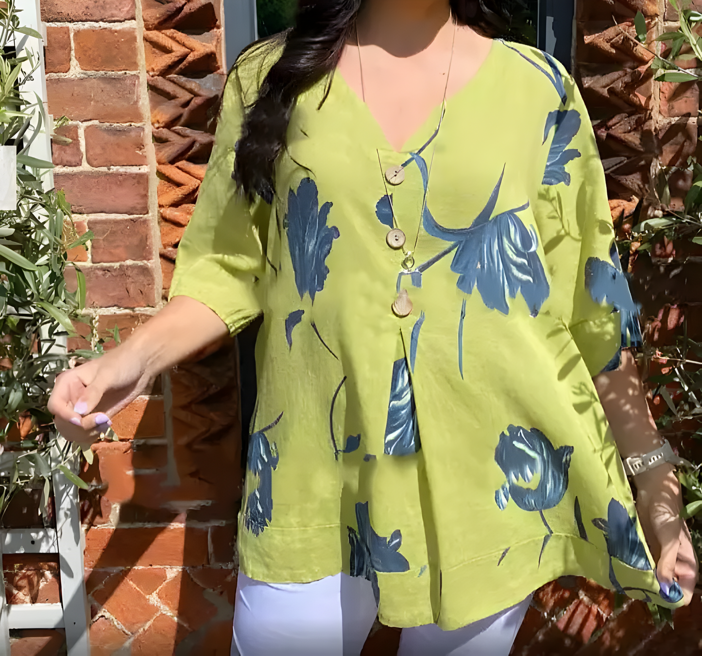 ISALIE | Blusa Cuello V de Primavera