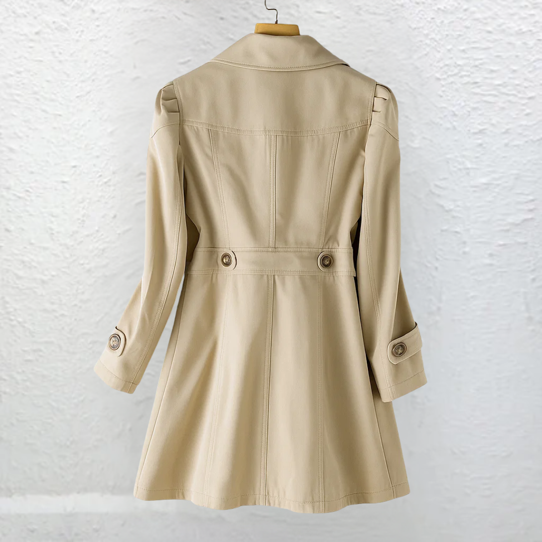 CLÁSICA Gabardina Vintage vista lateral silueta completa — Serena Falco